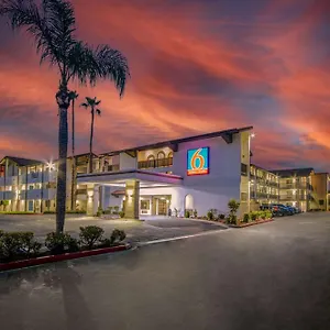 https://motel-6-ontario.topanaheimhotels.com